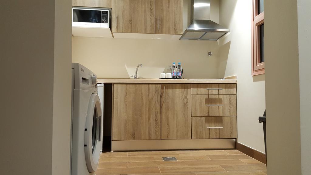 Burj Alhayat Hotel Suites Olaya 리야드 객실 사진